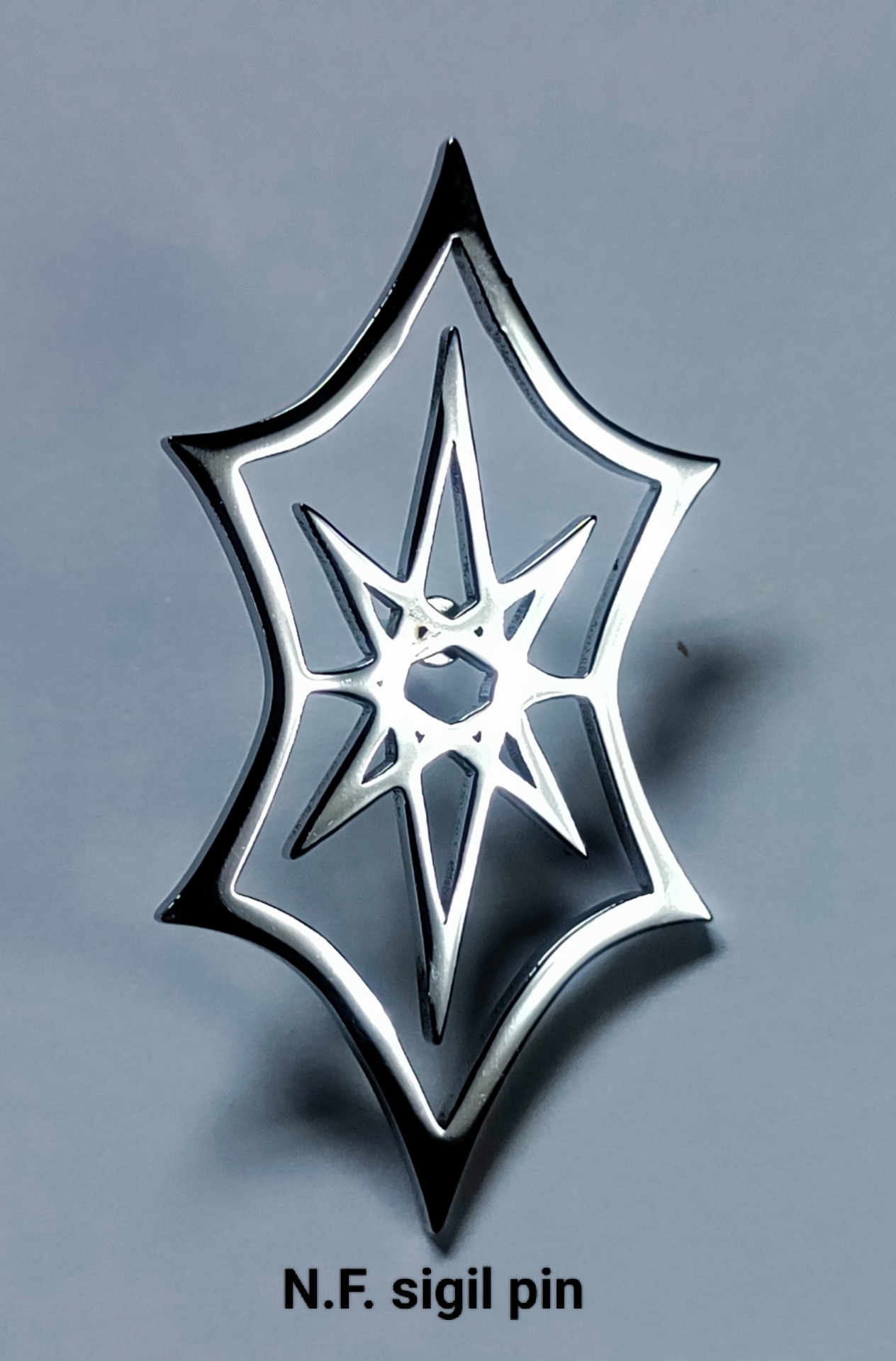 # 21 metal pin. silver chrome